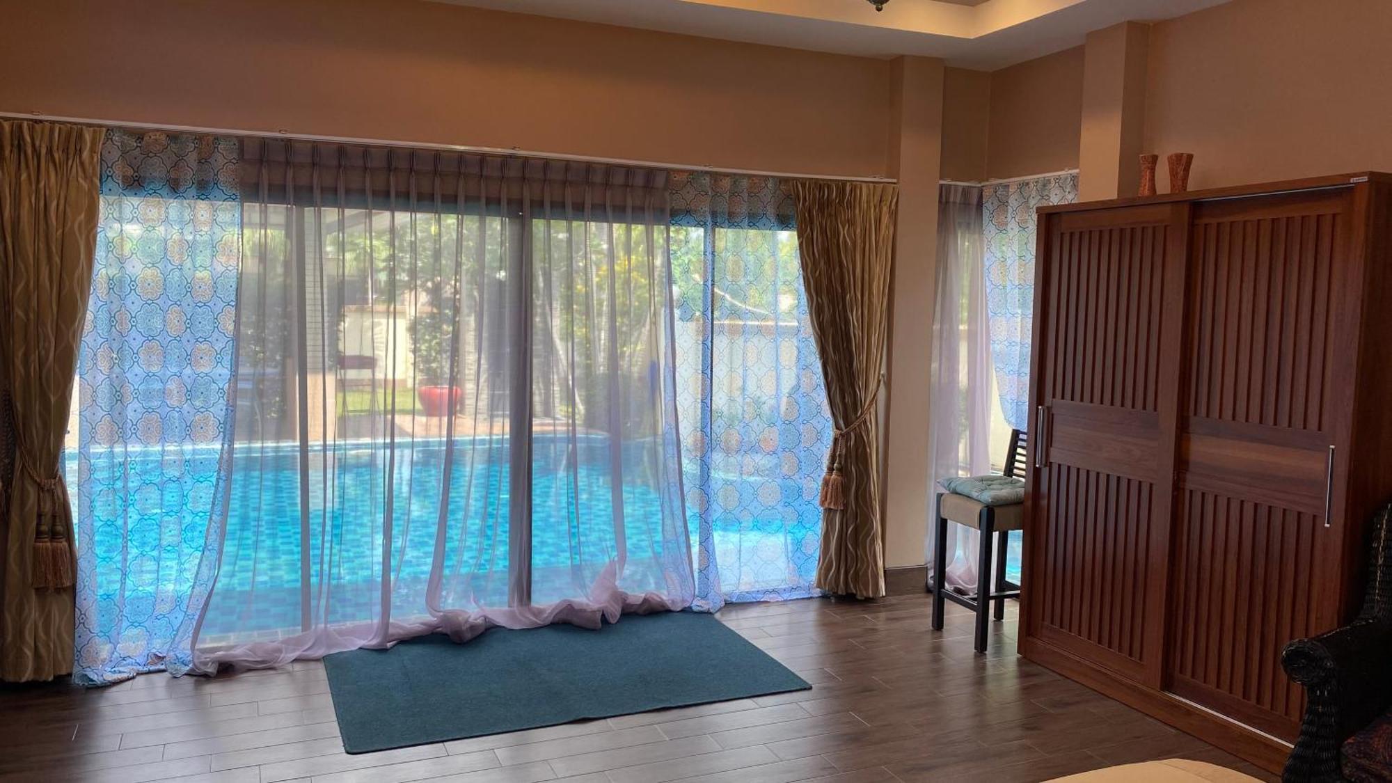 Big Comfortable Villa نا جومتين المظهر الخارجي الصورة
