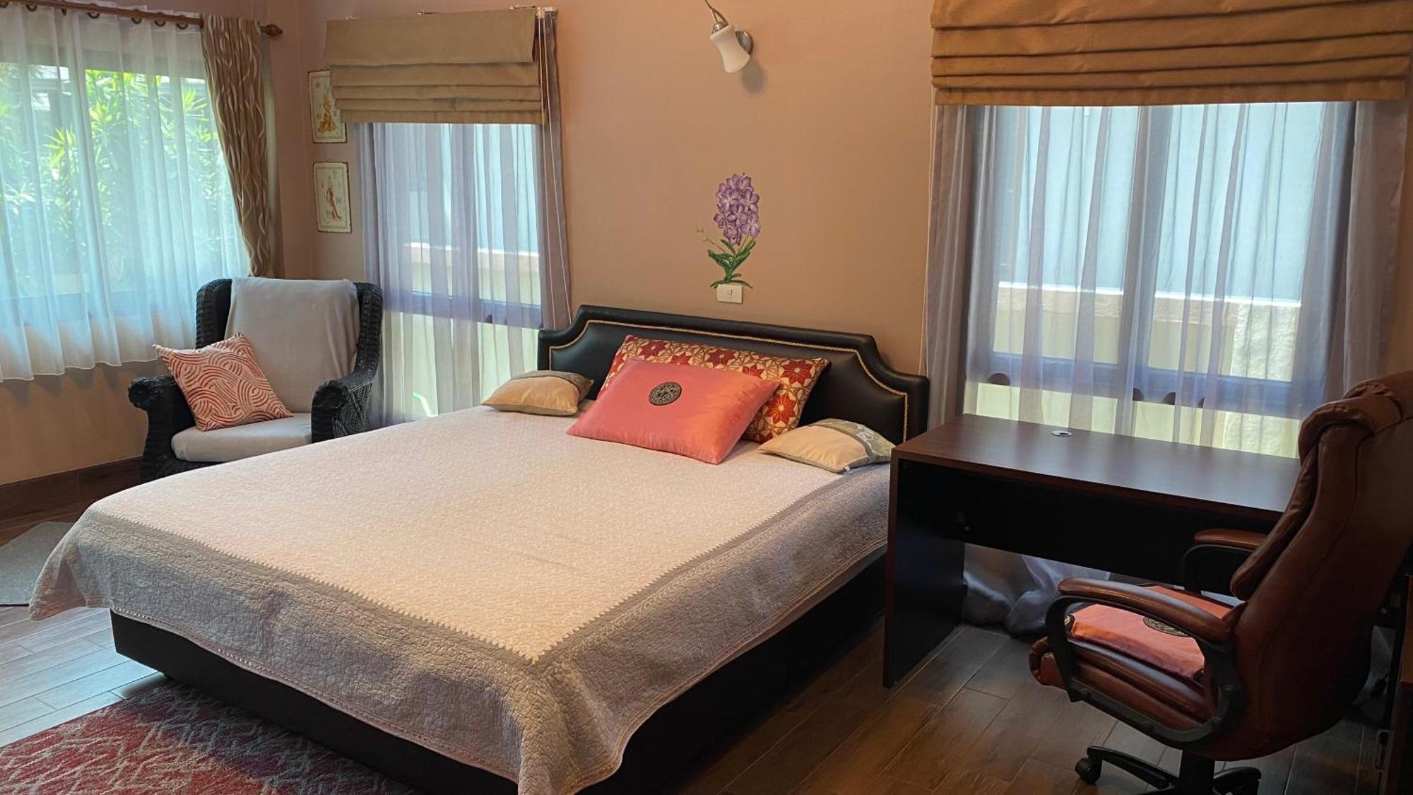 Big Comfortable Villa نا جومتين المظهر الخارجي الصورة