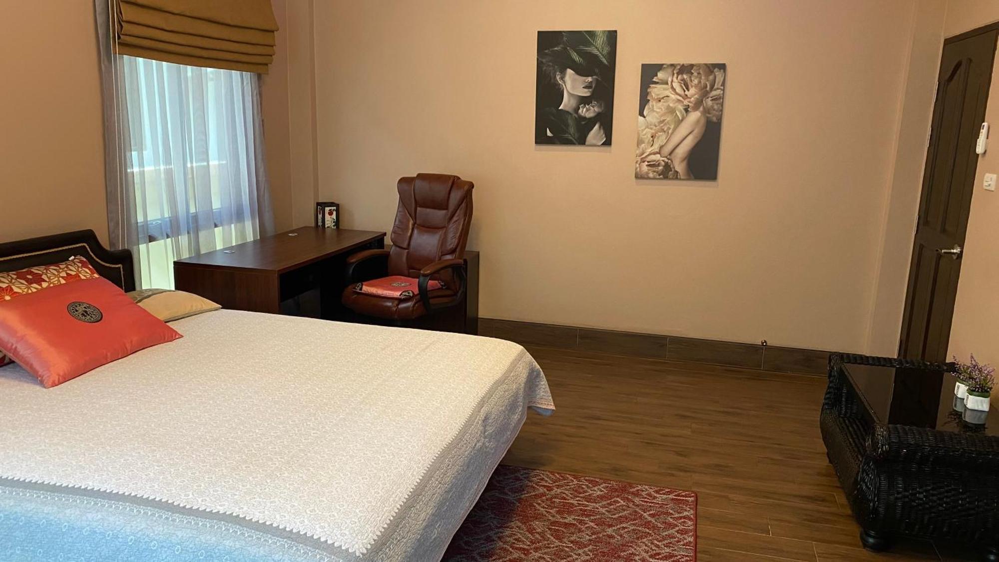 Big Comfortable Villa نا جومتين المظهر الخارجي الصورة
